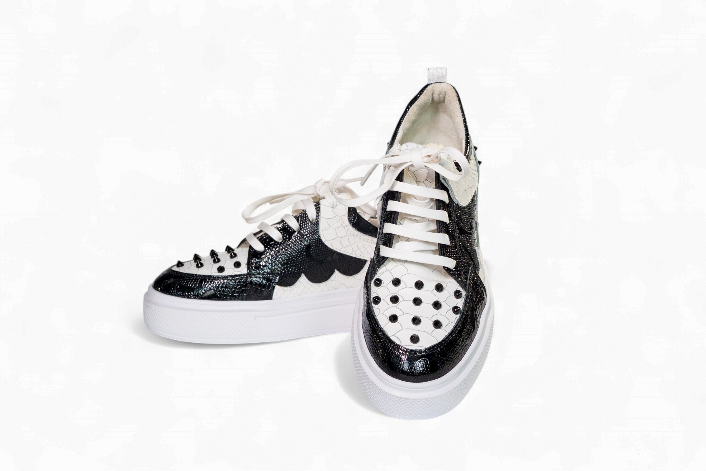 Low Sneakers A20/904