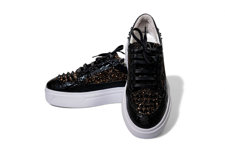 Low Sneakers MJ102-03